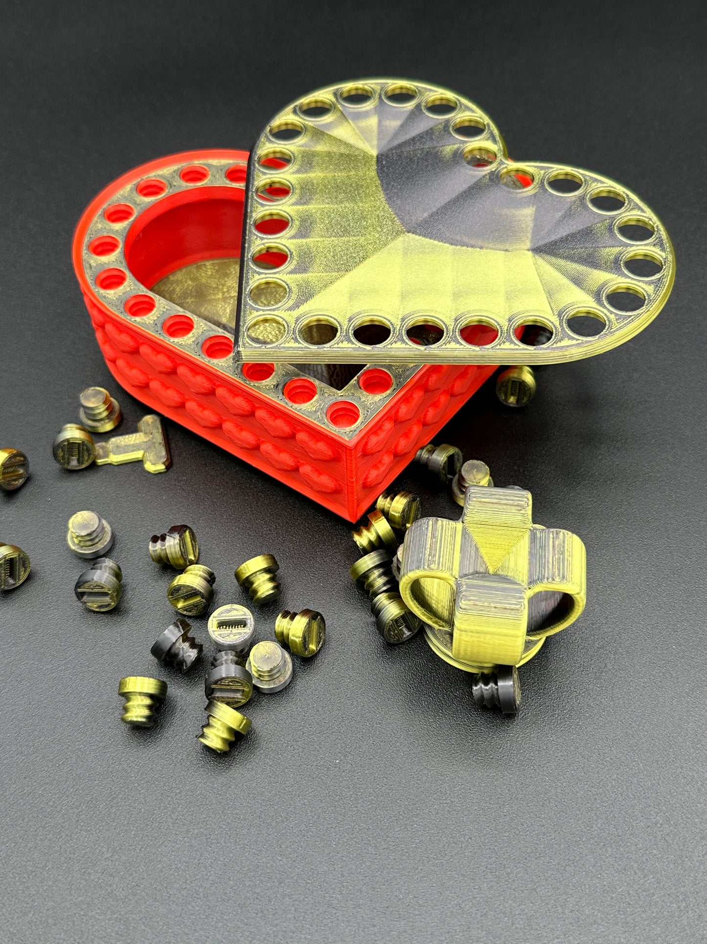Heart Annoying Gift Box w/ 25 bolts - Black/Golden & Red