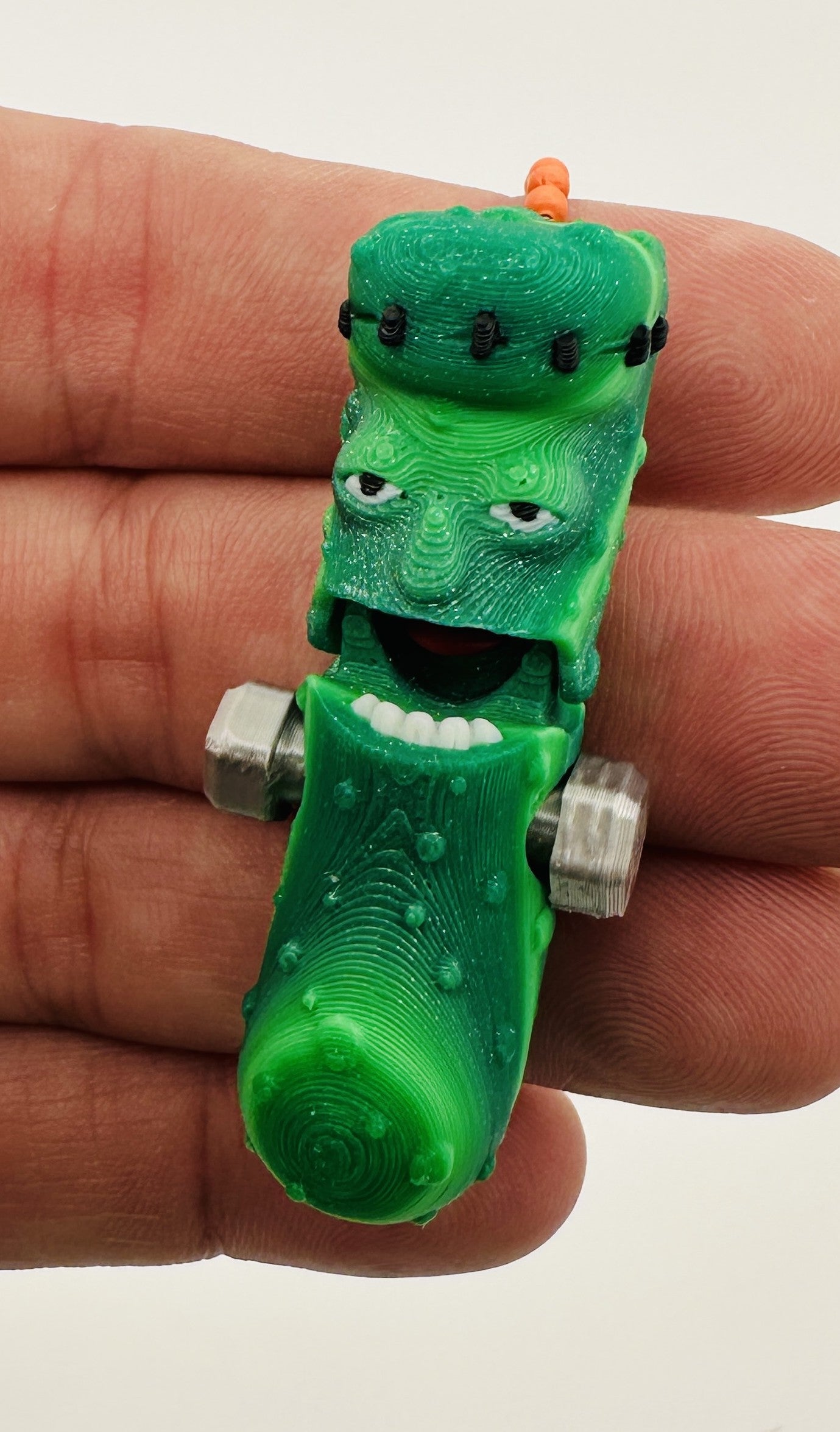 Halloween Gang - Tickles, the Articulated Pickle - 5-pack Jar