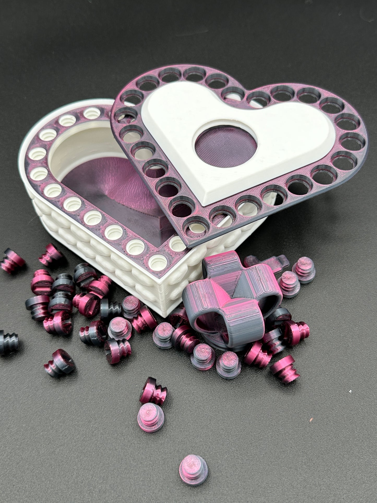 Heart Annoying Gift Box w/ 25 bolts - Multiple Color Combinations