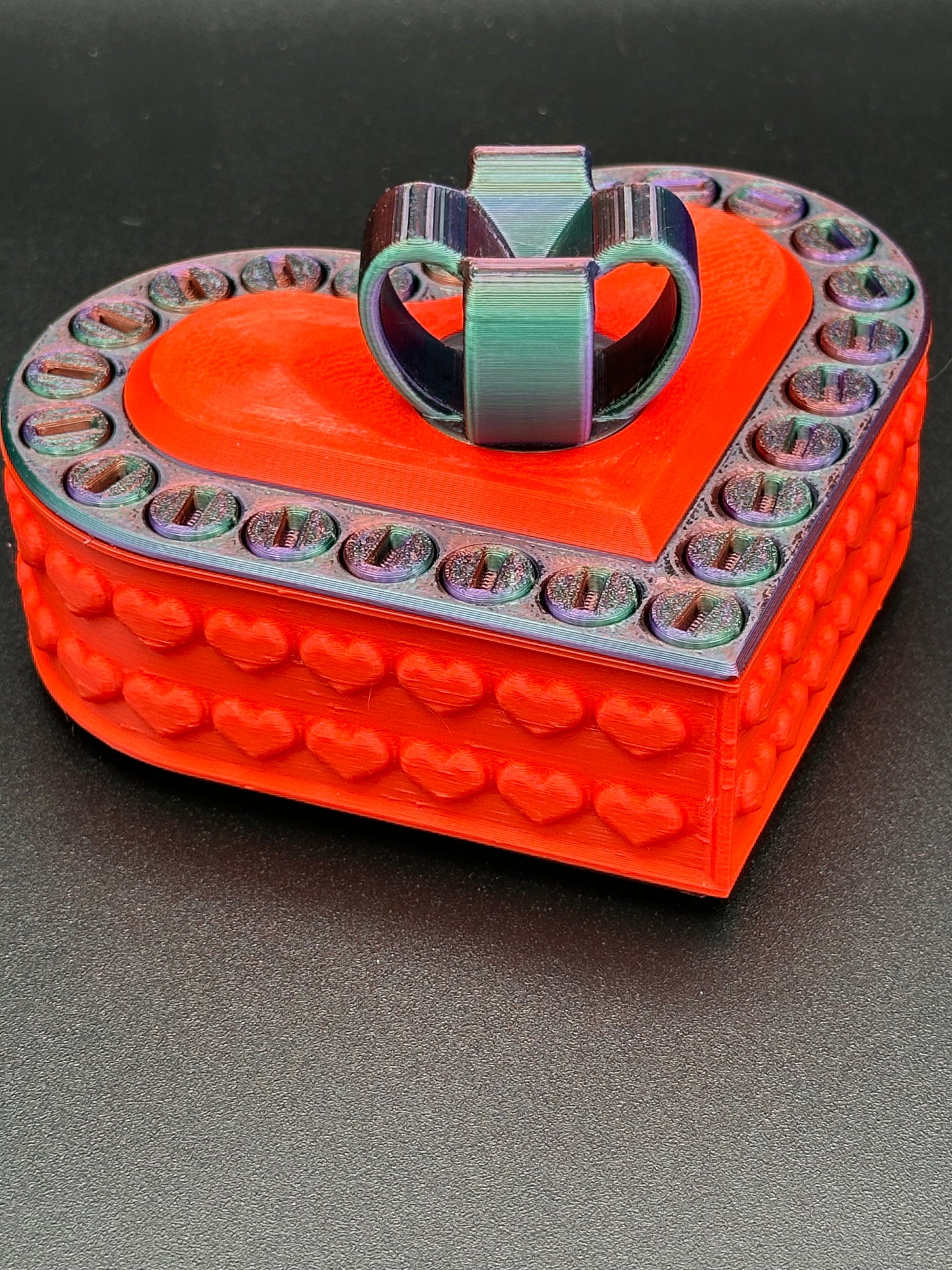Heart Annoying Gift Box w/ 25 bolts - Multiple Color Combinations