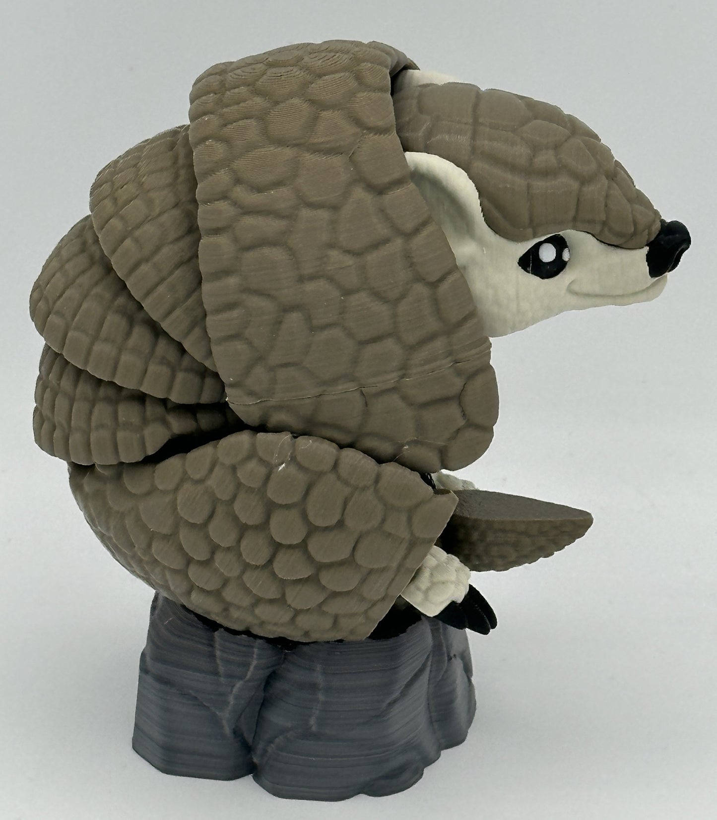 Armadillo - 6.5" Flexi Articulated Pet with Stand
