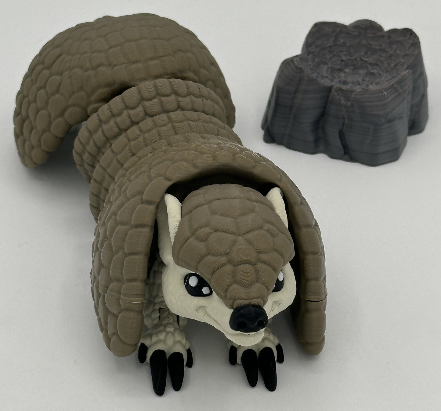 Armadillo - 6.5" Flexi Articulated Pet with Stand