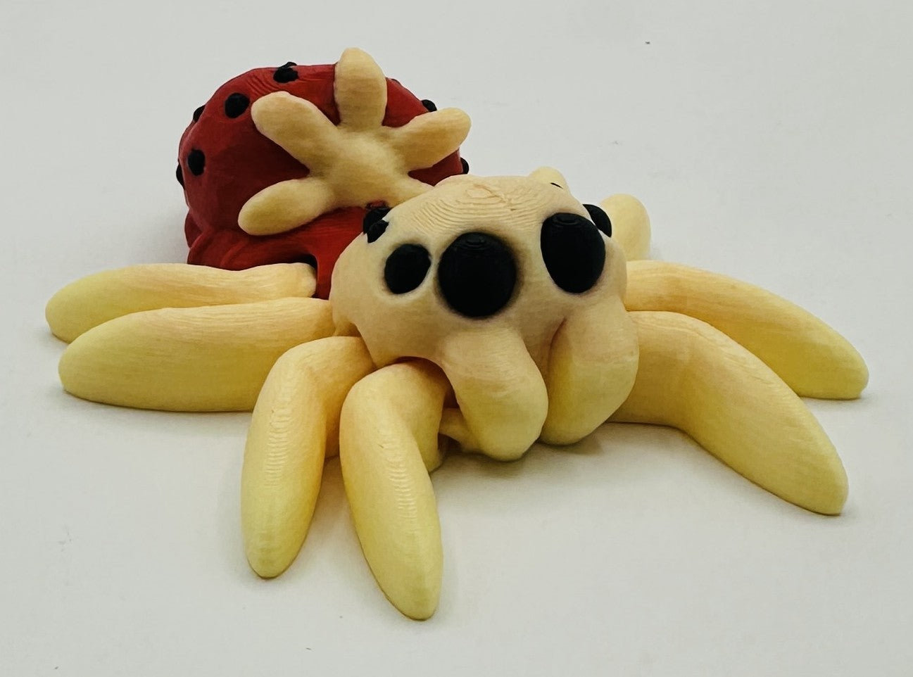 Strawberry Spider - Flexi Articulated Pet