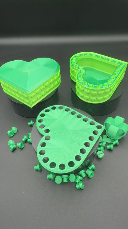Heart Annoying Gift Box w/ 25 bolts - Green 2-Tone